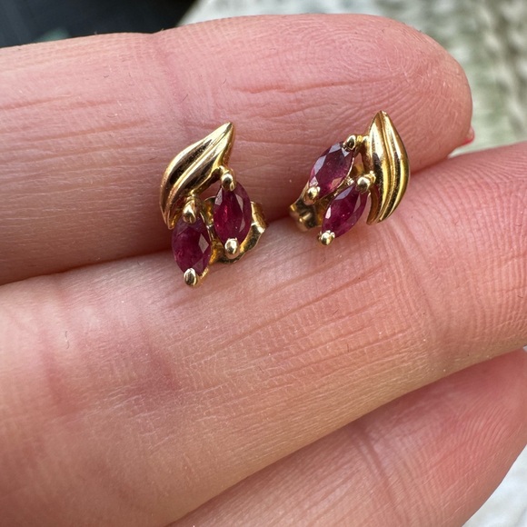 14k Yellow Gold Ruby Stud Earrings - Picture 4 of 6